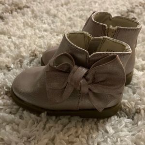 Toddler girl metallic pink booties
